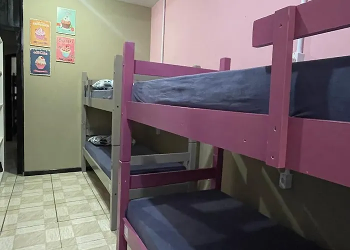 Fica, Vai Ter Bolo Hostel