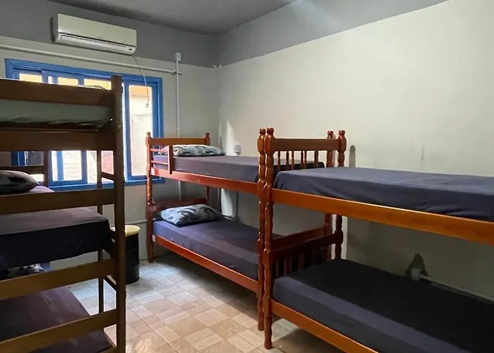Fica, Vai Ter Bolo Hostel